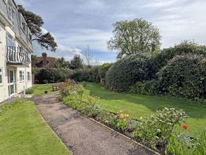 Photo 1- click for photo gallery